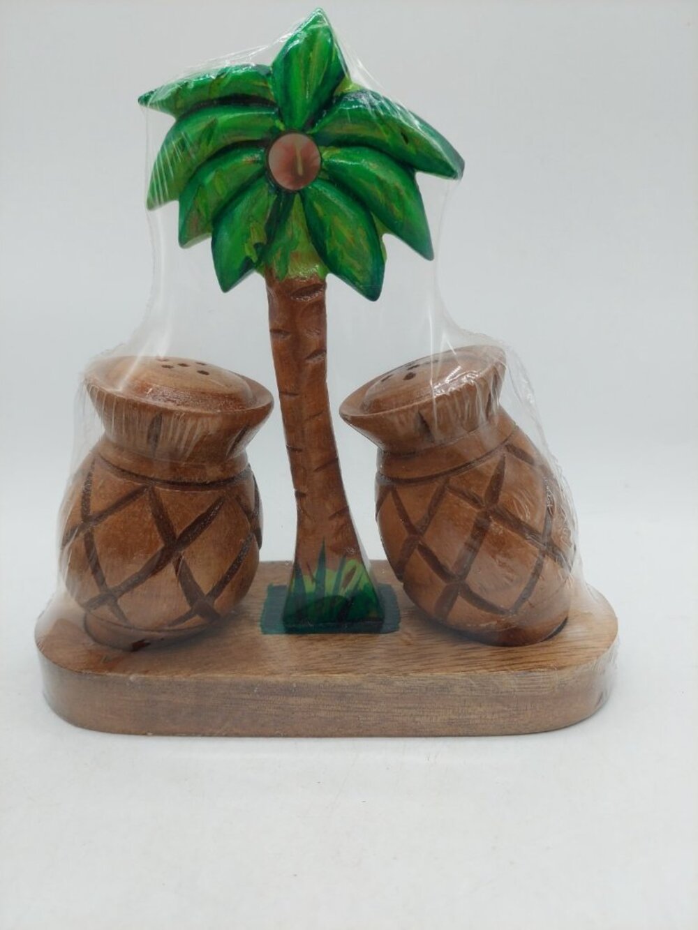 Mid Century Hawaii Souvenir Wood Salt & Pepper Shakers 3" Palm Trees